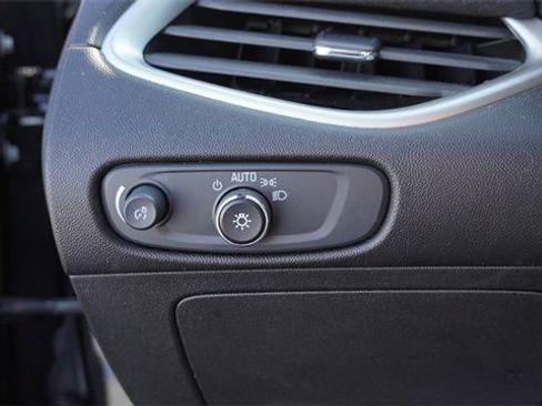 Used 2024 Chevrolet Malibu LT image 21