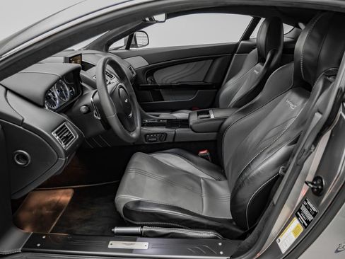 Used 2014 Aston Martin V8 Vantage S RWD image 40