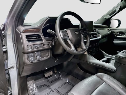 Used 2024 Chevrolet Tahoe Z71 AWD/4WD image 10