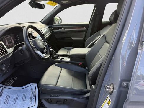 Used 2021 Volkswagen Atlas Cross Sport SEL R-Line AWD/4WD image 9