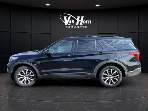 Used 2020 Ford Explorer ST w/ Premium Technology Package AWD/4WD image 14