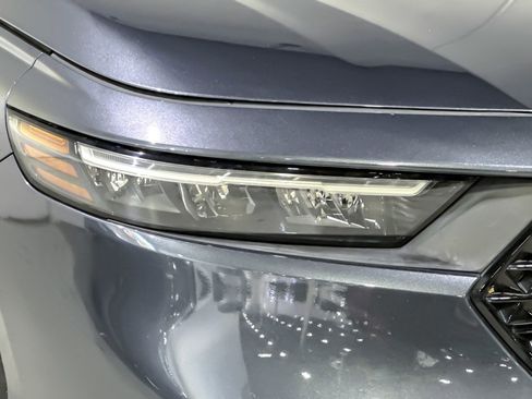 Used 2023 Honda Accord EX image 11