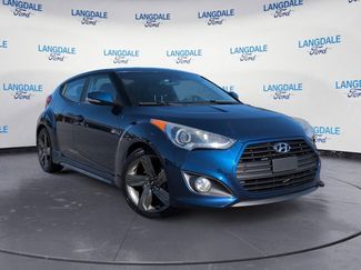 Used 2015 Hyundai Veloster Turbo video 2