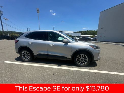 Used 2020 Ford Escape SE FWD image 13