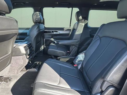 New 2026 Jeep Grand Wagoneer Limited AWD/4WD image 21