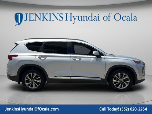 Used 2020 Hyundai Santa Fe SEL w/ Convenience + Premium Package FWD image 2