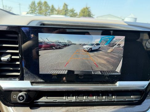 Used 2024 Chevrolet Silverado 2500 LTZ AWD/4WD image 22