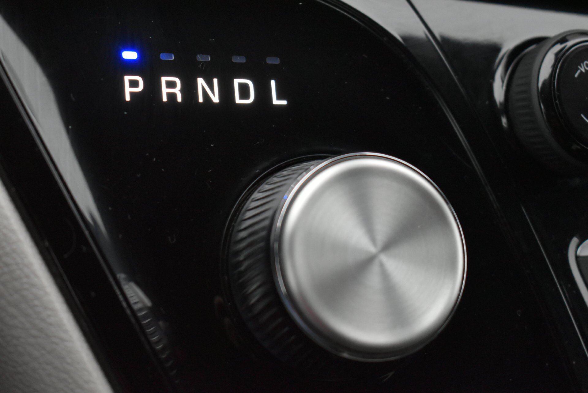 Used 2024 Chrysler Pacifica Touring-L FWD image 29