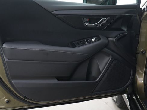 Used 2025 Subaru Outback Premium image 19