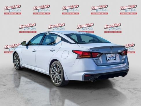 Used 2023 Nissan Altima 2.0 SR FWD image 3