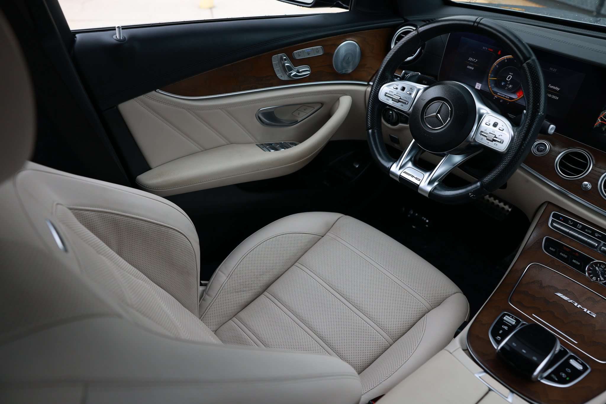 Used 2019 Mercedes-Benz E 63 AMG S image 26