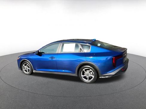 Used 2025 Kia K4 LXS image 8