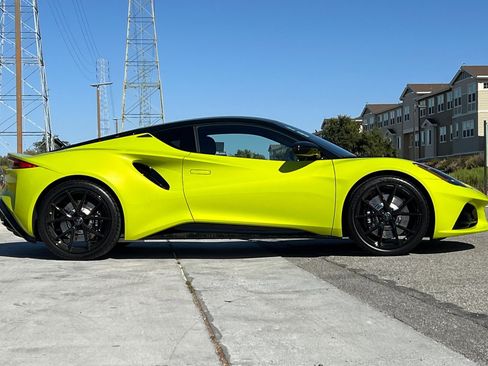 New 2025 Lotus Emira image 3