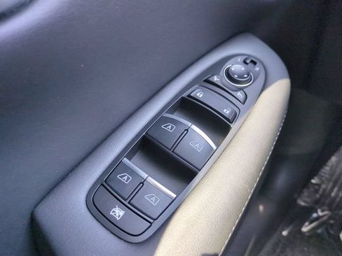 Used 2023 INFINITI QX50 Sport FWD image 29
