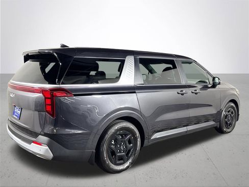 New 2026 Kia Carnival LXS image 6