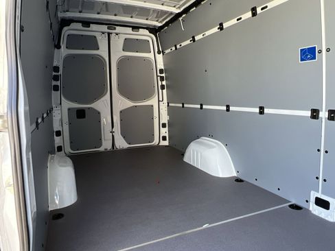 New 2026 Mercedes-Benz Sprinter 2500 image 24