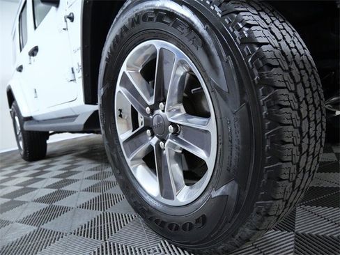 Used 2022 Jeep Wrangler Unlimited Sahara w/ Cold Weather Group image 2