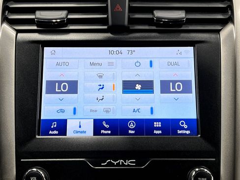Used 2020 Ford Fusion SE FWD image 27