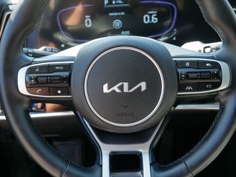 Certified 2023 Kia Sportage EX AWD/4WD image 25