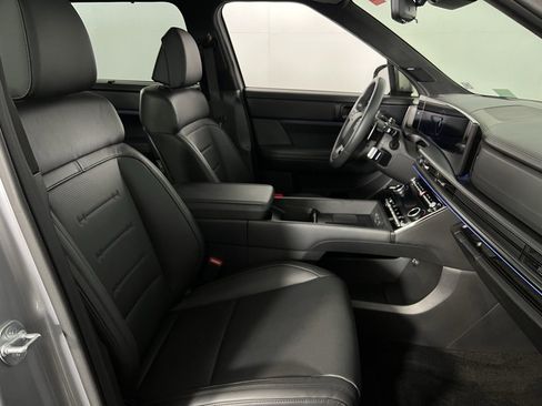 Used 2025 Hyundai Santa Fe Calligraphy image 37