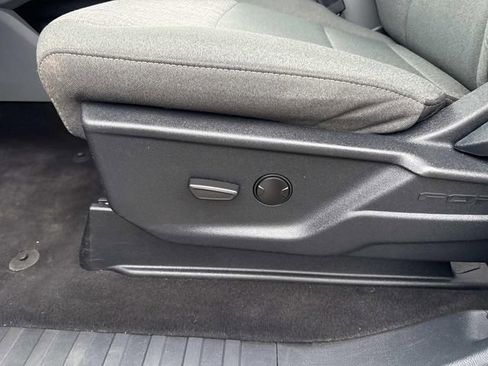 Used 2024 Ford F250 XLT w/ FX4 Off-Road Package image 21