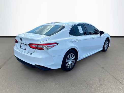 Used 2019 Toyota Camry LE FWD image 26