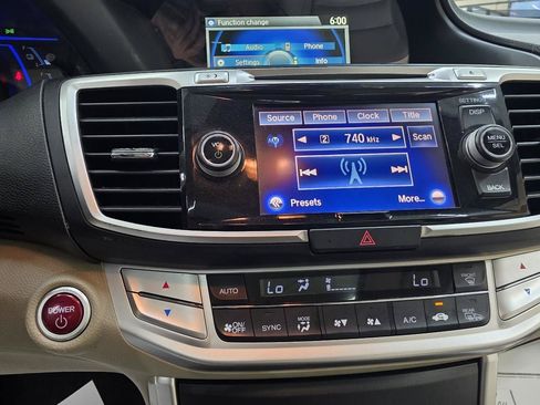 Used 2015 Honda Accord EX-L image 32