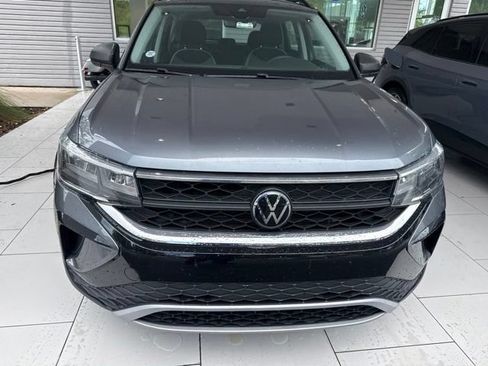 Used 2023 Volkswagen Taos S w/ Driver Assistance Package FWD image 2