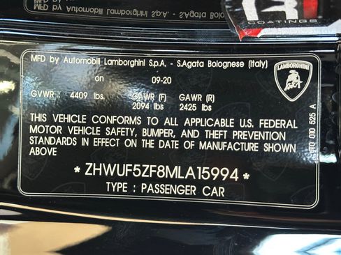 Used 2021 Lamborghini Huracan EVO image 34