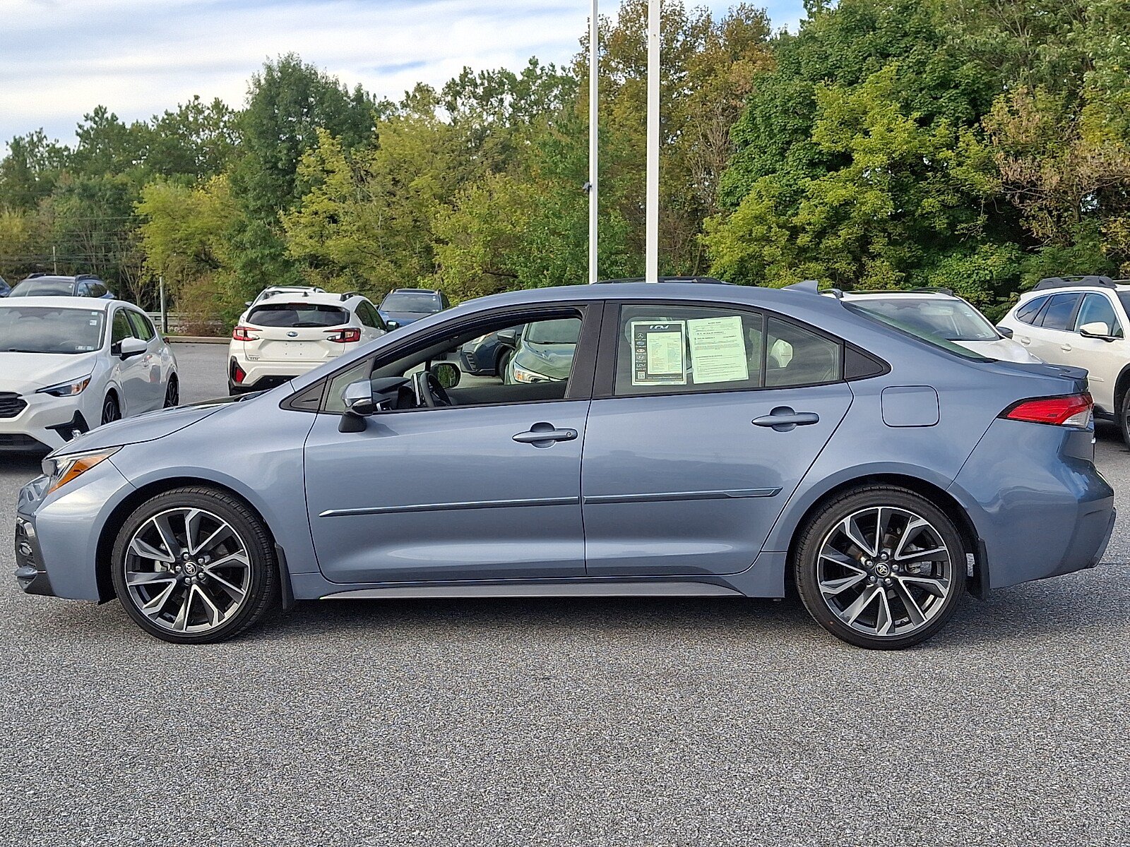 Used 2021 Toyota Corolla SE w/ Carpet Mat Package (TMS) FWD image 7