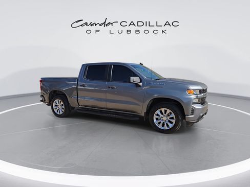 Used 2022 Chevrolet Silverado 1500 Custom w/ Safety Confidence Package RWD image 2