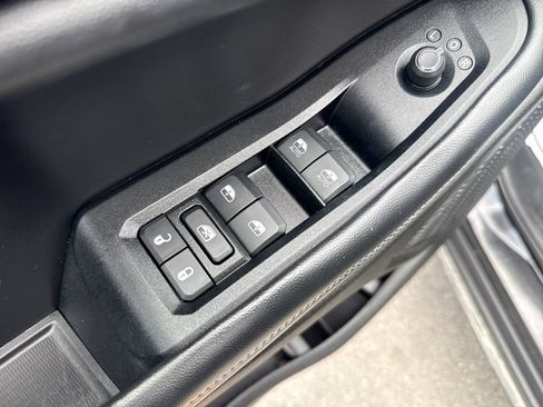 Used 2023 Jeep Grand Cherokee Limited AWD/4WD image 24