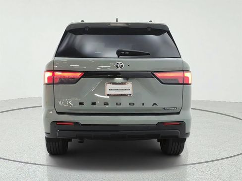Used 2025 Toyota Sequoia Limited w/ Tow Technology Package AWD/4WD image 6