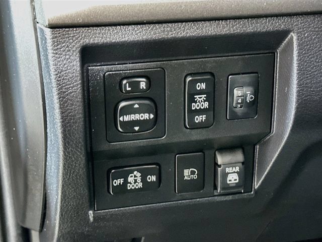 Used 2021 Toyota Tundra SR5 w/ Trail Edition AWD/4WD image 13