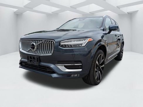 Certified 2023 Volvo XC90 B6 Plus AWD/4WD image 10