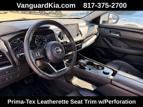 Used 2024 Nissan Rogue SV w/ SV Premium Package AWD/4WD image 16