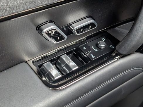 Used 2023 Land Rover Range Rover Sport SE Dynamic image 24