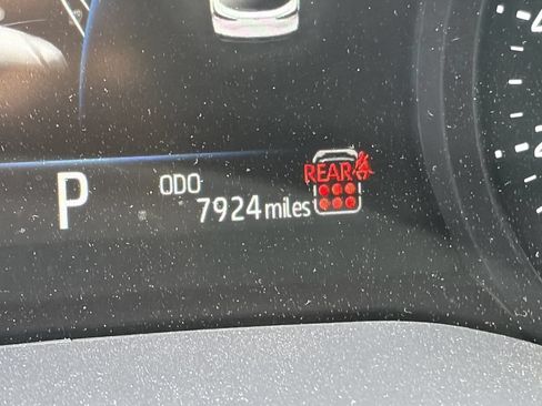 Certified 2026 Toyota Sienna XLE FWD image 12
