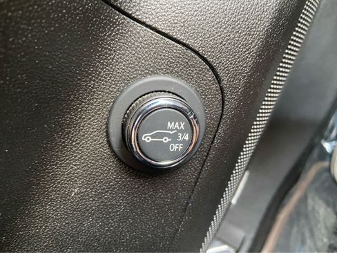 Used 2023 GMC Acadia AT4 AWD/4WD image 36