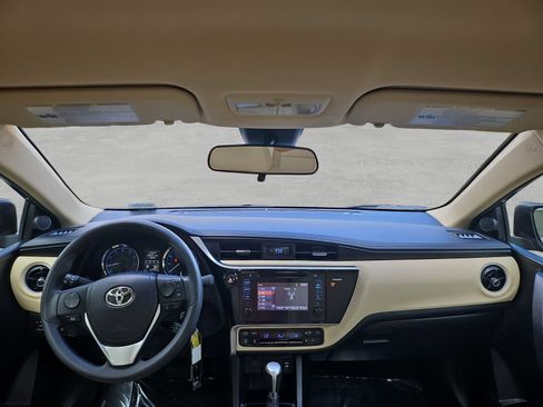 Used 2017 Toyota Corolla LE FWD image 37