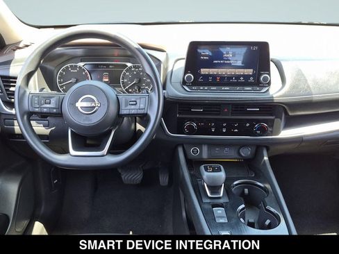 Used 2023 Nissan Rogue S FWD image 13