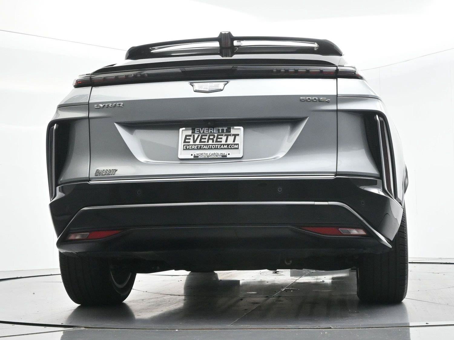 Used 2024 Cadillac Lyriq Luxury AWD/4WD image 45