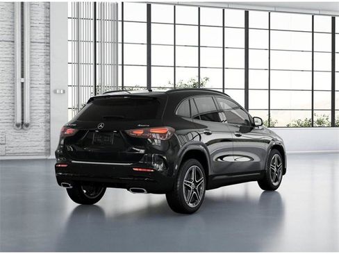 New 2025 Mercedes-Benz GLA 250 4MATIC image 22