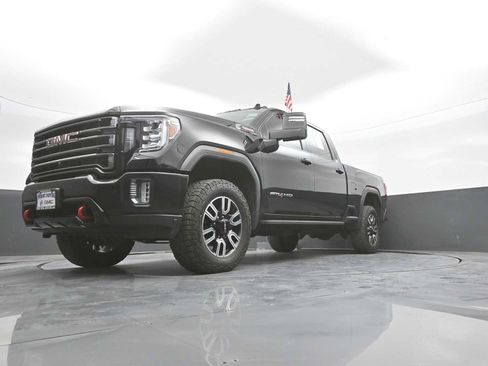 Used 2021 GMC Sierra 2500 AT4 w/ AT4 Premium Plus Package AWD/4WD image 42