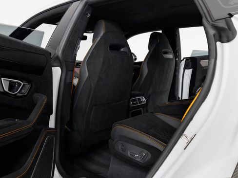 Used 2024 Lamborghini Urus Performante AWD/4WD image 54