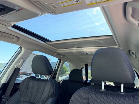 Used 2020 Subaru Forester Premium image 17