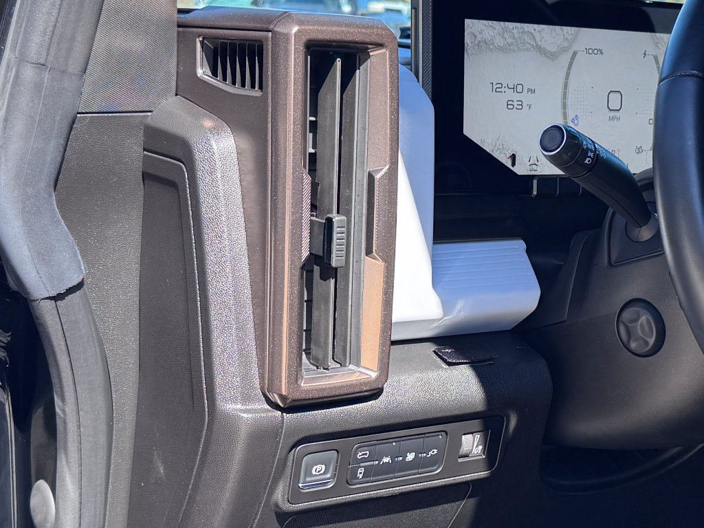 Used 2024 GMC Hummer EV 3X w/ LPO, Illumination Package AWD/4WD image 17