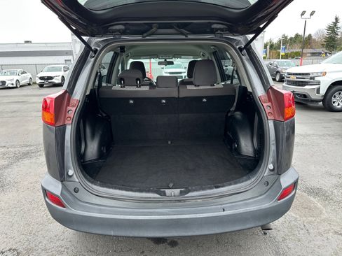 Used 2013 Toyota RAV4 LE image 11