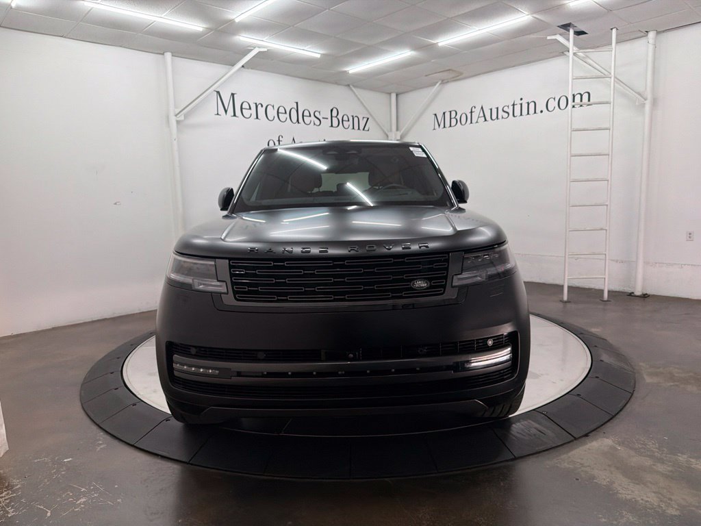 Used 2024 Land Rover Range Rover Long Wheelbase SE AWD/4WD image 2