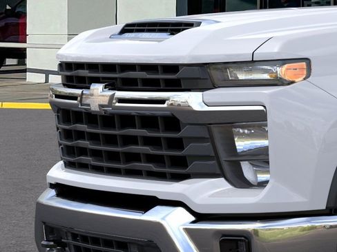 New 2026 Chevrolet Silverado 3500 LT AWD/4WD image 16